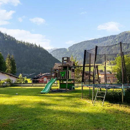 Carolines Appartement Au - Bergblick, Terrasse, Parkplatz, Zentraler Punkt Zum Ski- Und Wandergebiet, Hund Willkommen - Ideal Fuer Familien Und Naturverbundene Paare Apartment Au (Bregenz)