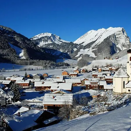 Carolines Appartement Au - Bergblick, Terrasse, Parkplatz, Zentraler Punkt Zum Ski- Und Wandergebiet, Hund Willkommen - Ideal Fuer Familien Und Naturverbundene Paare