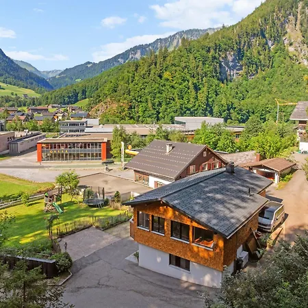 Carolines Appartement Au - Bergblick, Terrasse, Parkplatz, Zentraler Punkt Zum Ski- Und Wandergebiet, Hund Willkommen - Ideal Fuer Familien Und Naturverbundene Paare Lägenhet Au (Bregenz)